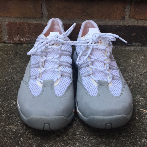 Sperry running shoes - Picture 1 of 4